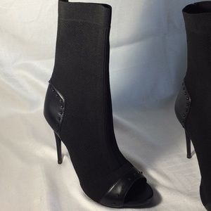 Guess Open Toe studded sandal